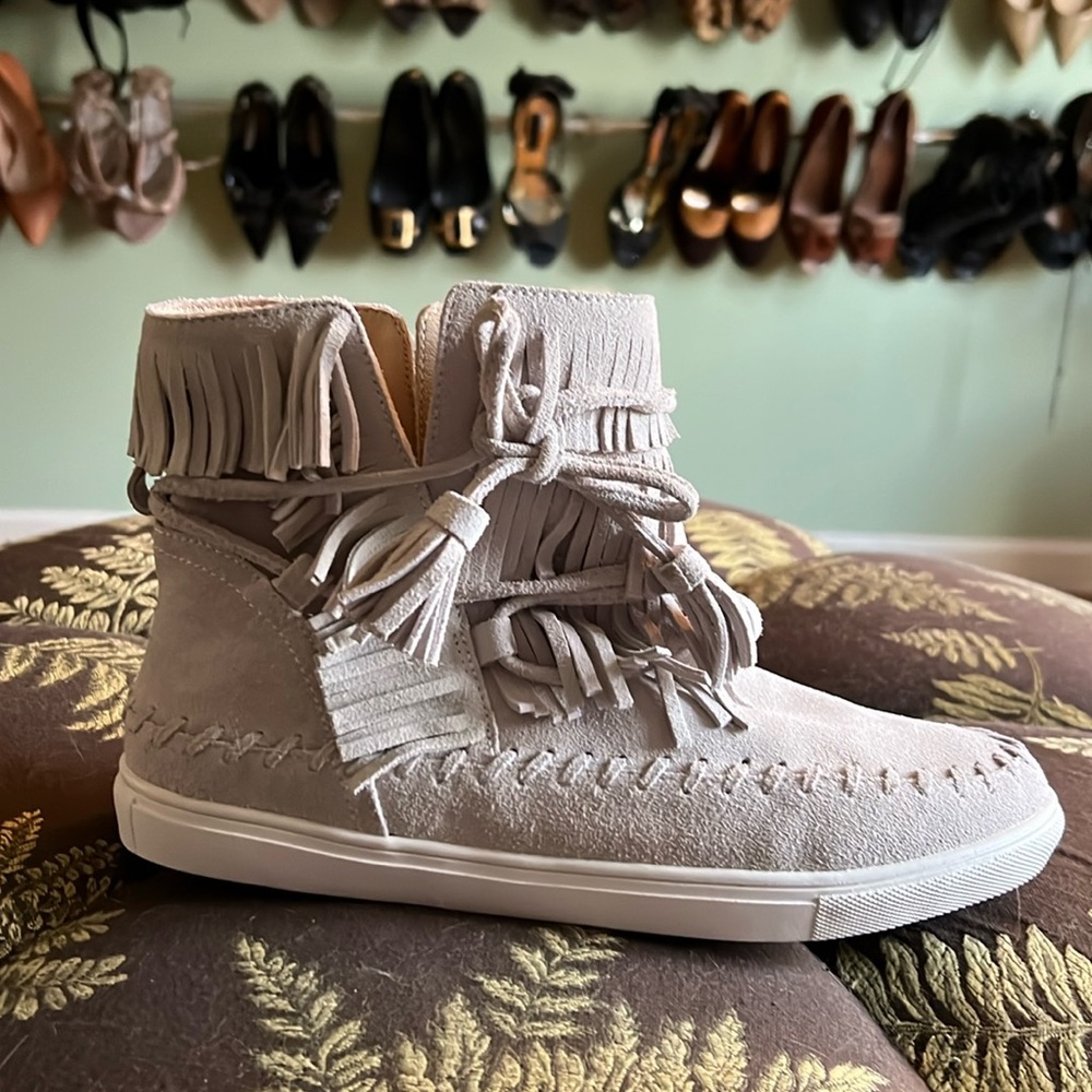 NEW Vince Camuto grey moccasin booties